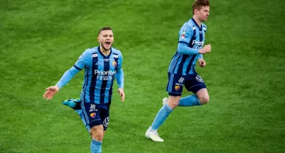 Jesper Karlström jublar för Djurgården.