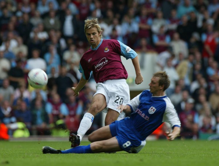 LONDON, United Kingdom, SEPTEMBER 28:Niclas Alexanderson of West Ham United in action during Nationwide Div 1 between West Ham United and Millwall a LONDON, United Kingdom, SEPTEMBER 28:Niclas Alexanderson of West Ham United in action during Nationwide Div 1 between West Ham United and Millwall a