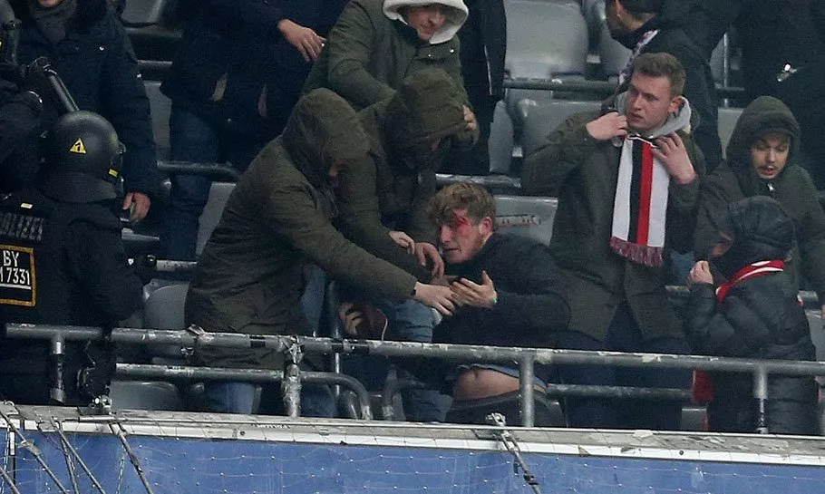 Våld i Premier League.