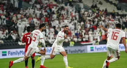 Saman Ghoddos för Iran.