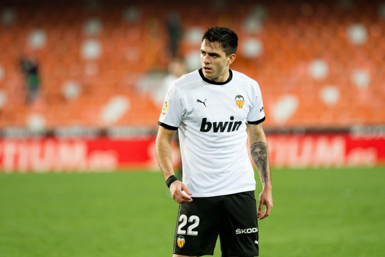 Valencia, Valencia, Spain. 5th Mar, 2021. Maxi Gomez of Valencia CF seen during the Spanish La Liga football match between Valencia CF and Villarreal CF at Estadio Mestalla.Final score; Valencia CF 2:1 Villarreal. Credit: Xisco Navarro/SOPA Images/ZUMA Wi Valencia, Valencia, Spain. 5th Mar, 2021. Maxi Gomez of Valencia CF seen during the Spanish La Liga football match between Valencia CF and Villarreal CF at Estadio Mestalla.Final score; Valencia CF 2:1 Villarreal. Credit: Xisco Navarro/SOPA Images/ZUMA Wi