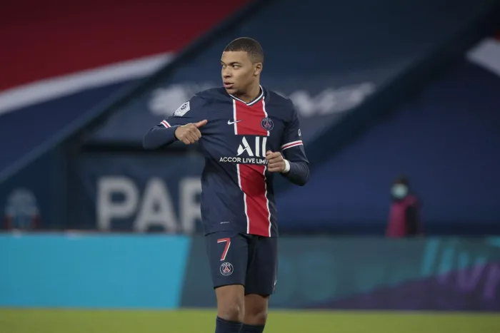 Kylian Mbappe (PSG) Streama Man City – PSG: Se live stream & TV (4/5)