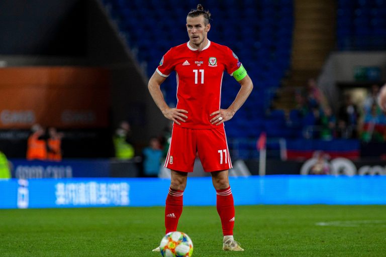 Gareth Bale of Wales prepares a free kick against Azerbaijan.Wales v Azerbaijan UEFA Euro 2020 Qualifier at the Cardiff City Stadium. Lewis Mitchell/ Gareth Bale of Wales prepares a free kick against Azerbaijan.Wales v Azerbaijan UEFA Euro 2020 Qualifier at the Cardiff City Stadium. Lewis Mitchell/