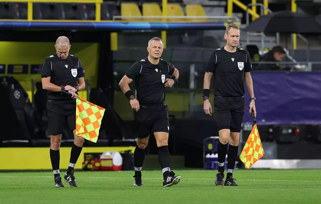 Björn Kuipers dömer EM finalen