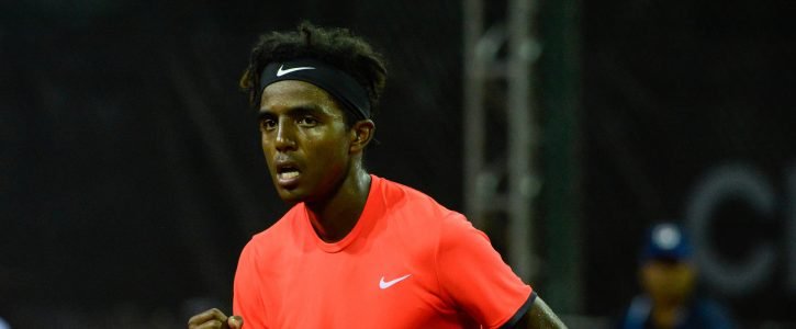 Elias Ymer vidare i Båstad efter en svängig långkörare Elias Ymer vidare i Båstad efter en svängig långkörare