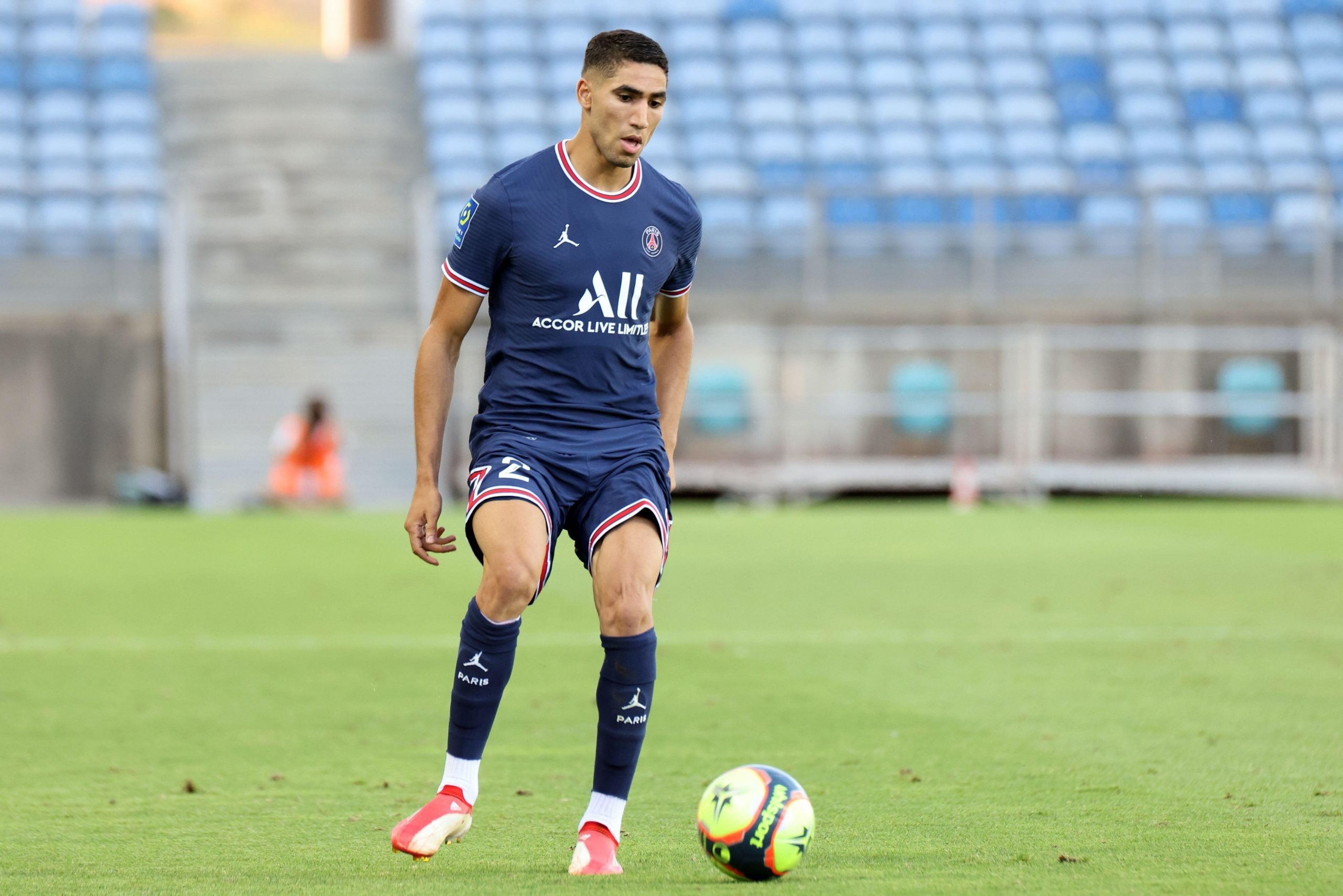 Faro, Portugal. 27th July 2021, Achraf Hakimi of Paris Saint Germain during the pre-season friendly match between Sevilla CF and Paris Saint Germain at Algarve Stadium in Faro, Portugal. (Credit: Jose Luis Contreras) Troyes – PSG, 7/8: Speltips & stream