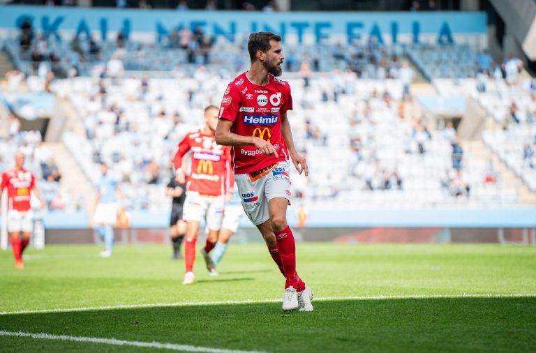 Malmoe, Sweden. 21st Aug, 2021. Sebastian Ohlsson (7) of Degerfors seen during the Allsvenskan match between Malmoe FF and Degerfors at Eleda Stadion in Malmoe. (Photo Credit: Gonzales Photo/Alamy Live News