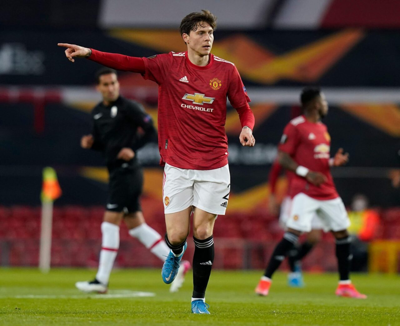 Vad händer med Victor Nilsson Lindelöf?