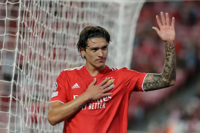 Lisbon, Portugal. 29th Sep, 2021. Darwin Nunez forward of SL Benfica reacts during the UEFA Champions League Group E match between SL Benfica and FC Barcelona at Estadio da Luz, Lisbon on September 29, 2021. Portugal Credit: SPP Sport Press Photo. /Alamy Benfica – Dynamo Kiev, 8/12: Speltips & stream