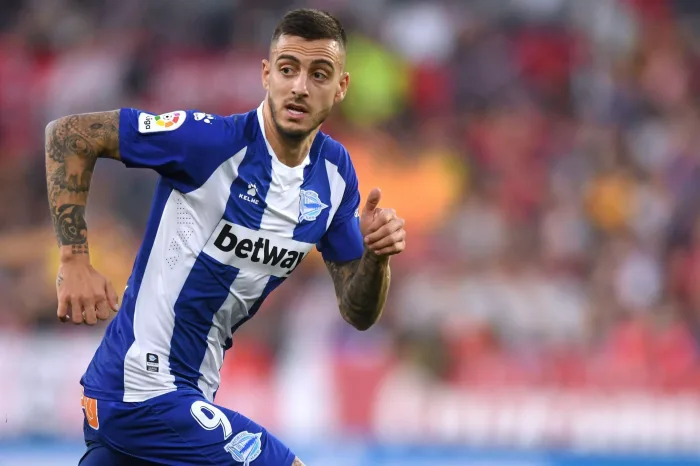 SEVILLA, 02-02-2020. Primera Division Spanish League. LaLiga. Estadio Ramon Sanchez-Pizjuan. Joselu Mato (Alaves) during the game Sevilla FC - Deportivo Alaves. Alaves – Real Sociedad, 2/1: Speltips & stream