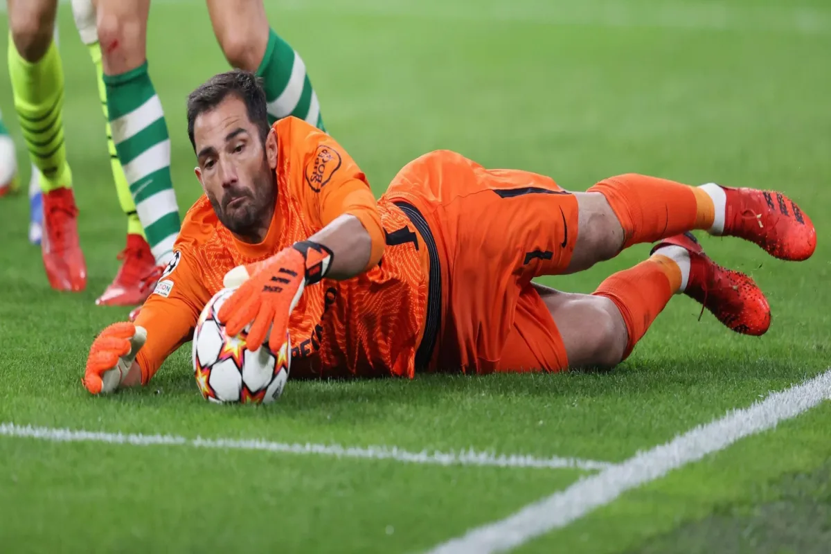 Dortmund, Deutschland. 28th Sep, 2021. firo: 28.09.2021, Fuvuball, UEFA Champions League, CL, CHL, season 2021/2022, group stage, BVB, Borussia Dortmund - Sporting Lisbon, Lisboa goalwart, Antonio Adan Credit: dpa/Alamy Live News