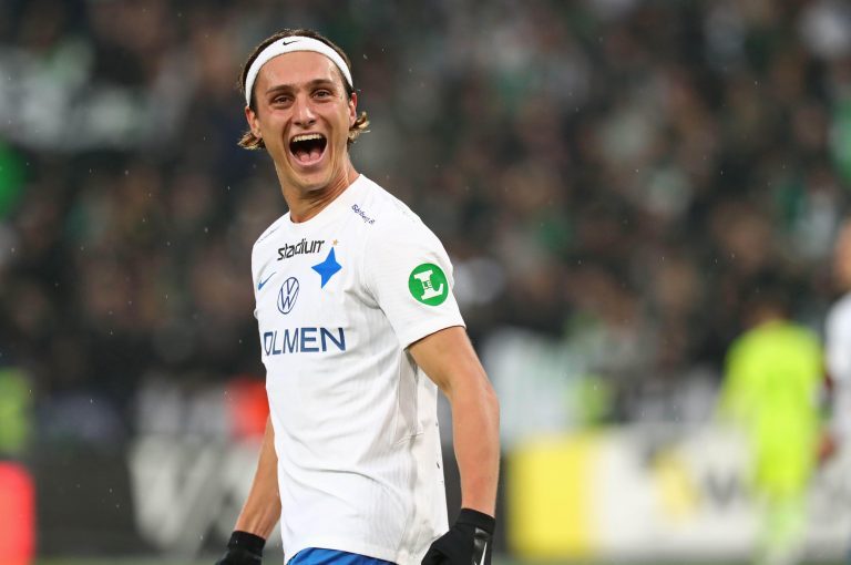 Norrkopings no. 10 Jonathan Levi celebrates after 1-0 during Sunday's match in Allsvenskan between IFK Norrkoping-Hammarby IF at Platinumcars Arena, Norrkoping, Sweden 3 October 2021. Norrkopings no. 10 Jonathan Levi celebrates after 1-0 during Sunday's match in Allsvenskan between IFK Norrkoping-Hammarby IF at Platinumcars Arena, Norrkoping, Sweden 3 October 2021.