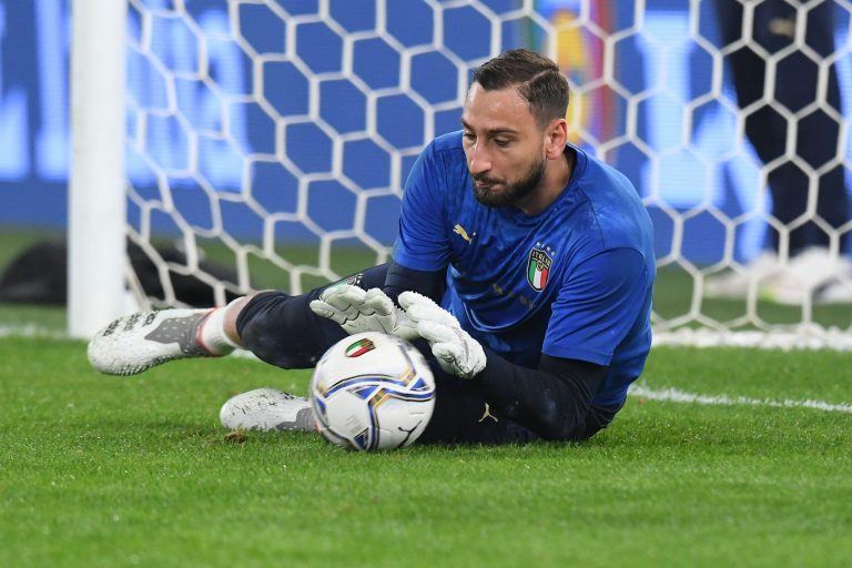 Stadio Olimpico, Rome, Italy. 12th Nov, 2021. World Cup 2022 Qualification football, Italy versus Switzerland: Gianluigi Donnarumma of Italy in warm up Credit: Action Plus Sports/Alamy Live News
