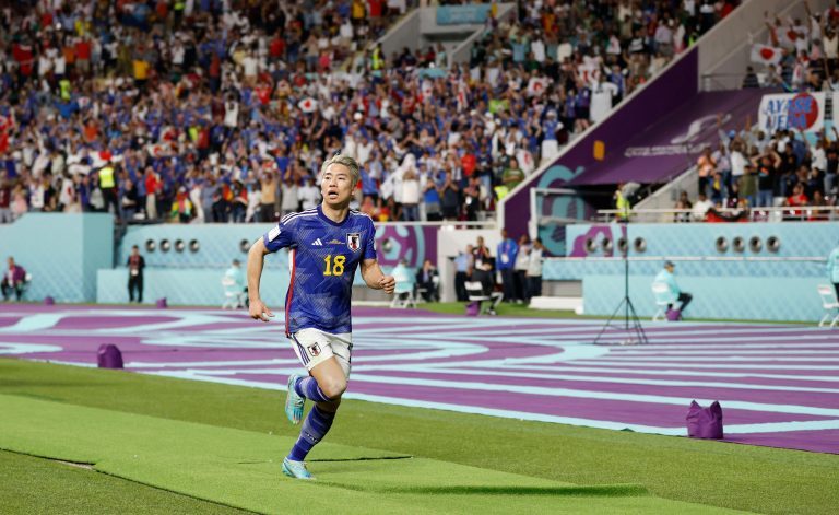 Al Rayyan, Qatar. 23rd Nov, 2022. Asano Takuma (JPN) Football/Soccer : FIFA World Cup Qatar 2022 Group E match between Germany 1-2 Japan at Khalifa International Stadium in Al Rayyan, Qatar . Credit: AFLO/Alamy Live News Al Rayyan, Qatar. 23rd Nov, 2022. Asano Takuma (JPN) Football/Soccer : FIFA World Cup Qatar 2022 Group E match between Germany 1-2 Japan at Khalifa International Stadium in Al Rayyan, Qatar . Credit: AFLO/Alamy Live News