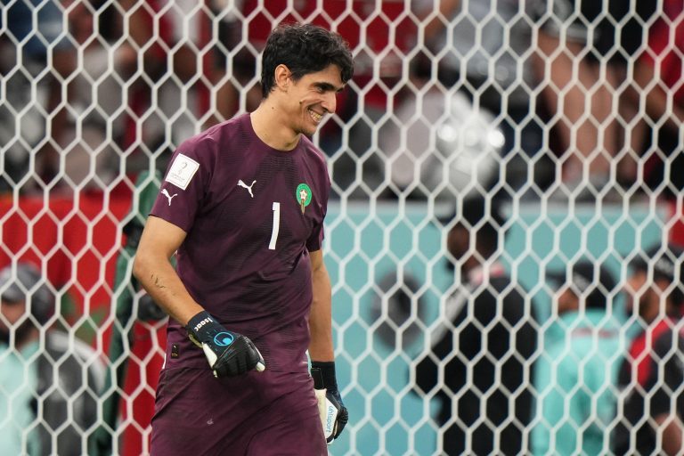 Doha, Qatar. 06th Dec, 2022. Yassine Bounou of Morocco during the FIFA World Cup Qatar 2022 match, Round of 16, between Morocco v Spain played at Education City Stadium on Dec 6, 2022 in Doha, Qatar. (Photo by Bagu Blanco/Pressinphoto/Sipa USA) Credit: Si Doha, Qatar. 06th Dec, 2022. Yassine Bounou of Morocco during the FIFA World Cup Qatar 2022 match, Round of 16, between Morocco v Spain played at Education City Stadium on Dec 6, 2022 in Doha, Qatar. (Photo by Bagu Blanco/Pressinphoto/Sipa USA) Credit: Si