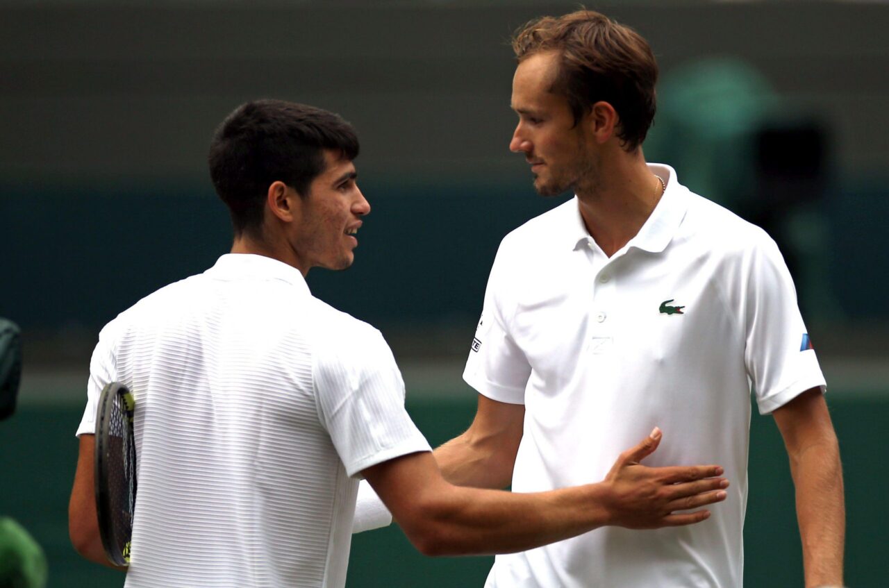 tennis alcaraz lacoste