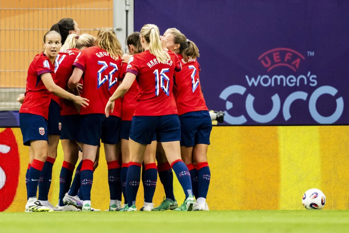 Norway's players celebrate their side's second goal scored by Caroline Graham Hansen during the Euro 2025, group A, soccer match between Norway and Finland in Sion, Switzerland, Sunday, July 6, 2025. (Jean-Christophe Bott/Keystone via AP)