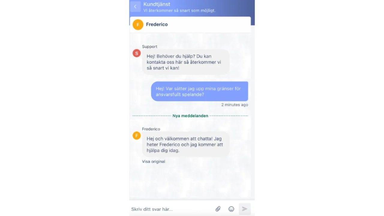 Support via livechatt hos LuckyMe Slots för hjälp med spelgränser och frågor.