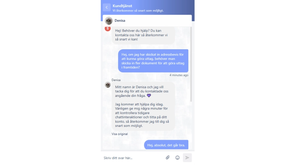 Skärmdump av livechatt på svenska med kundtjänstmedarbetaren Denisa hos PlayMillion.