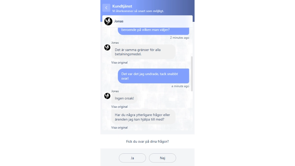 En konversation med QueenVegas kundtjänst via live-chatt.